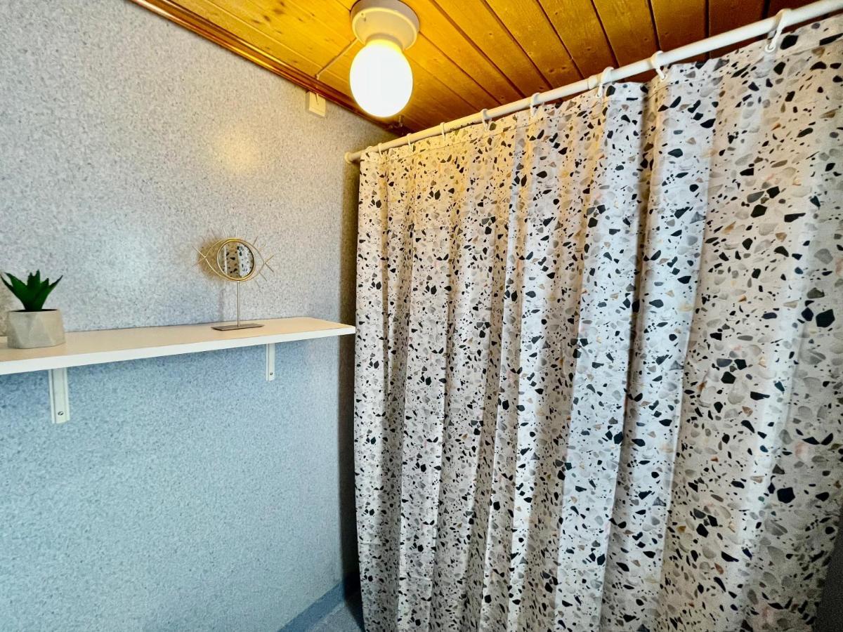 Inuk Hostels Нуук Экстерьер фото