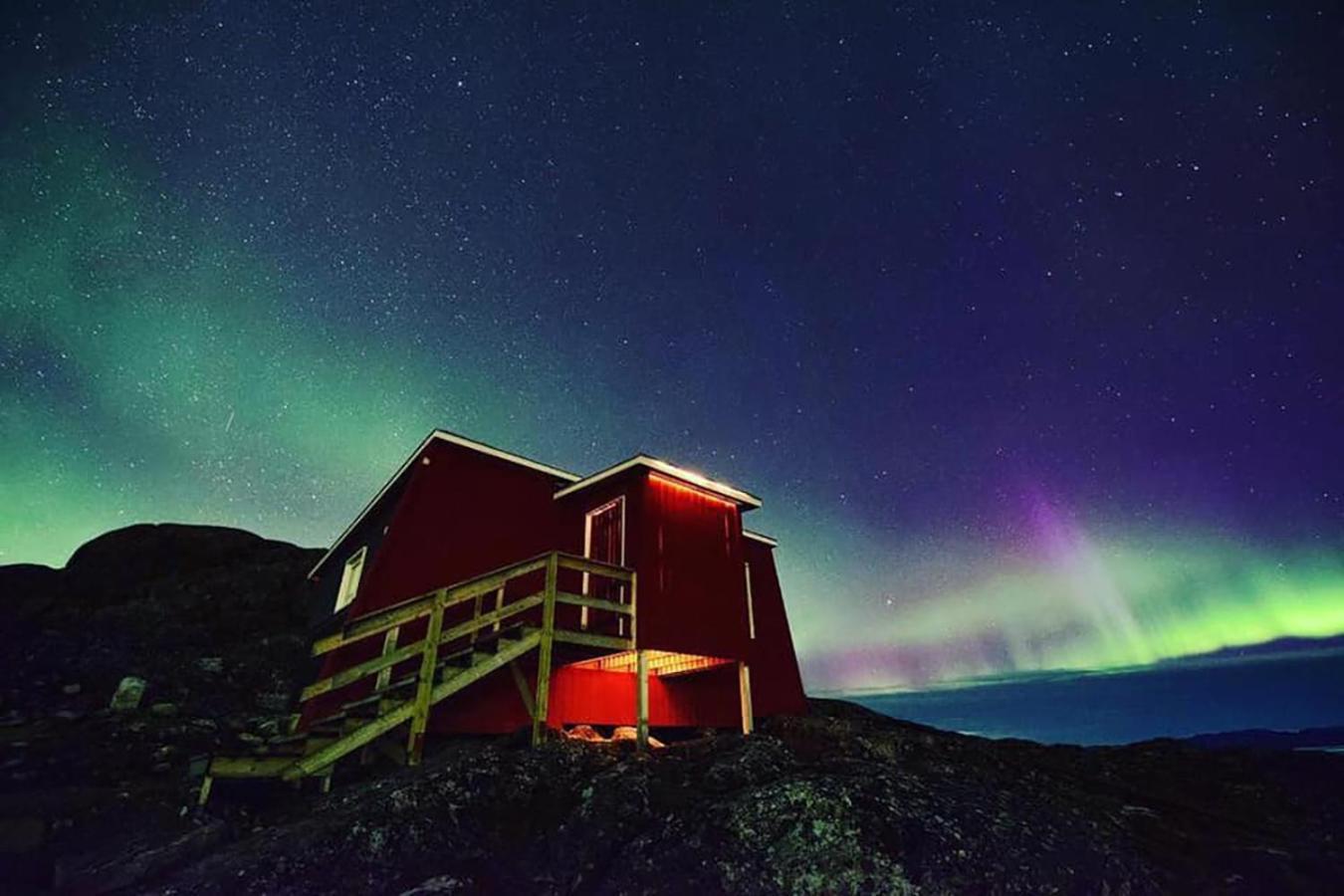 Inuk Hostels Нуук Экстерьер фото