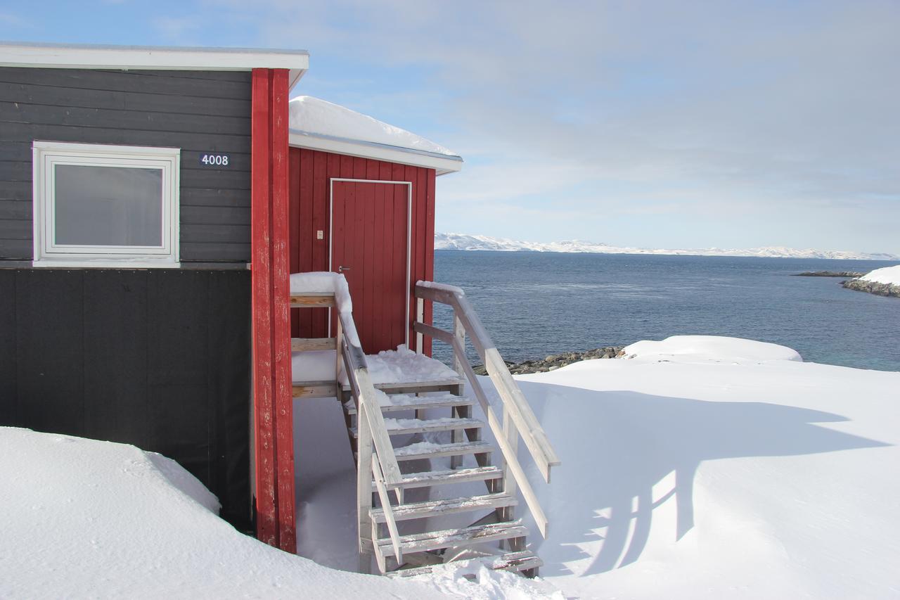 Inuk Hostels Нуук Экстерьер фото