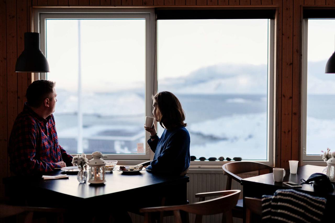 Inuk Hostels Нуук Экстерьер фото